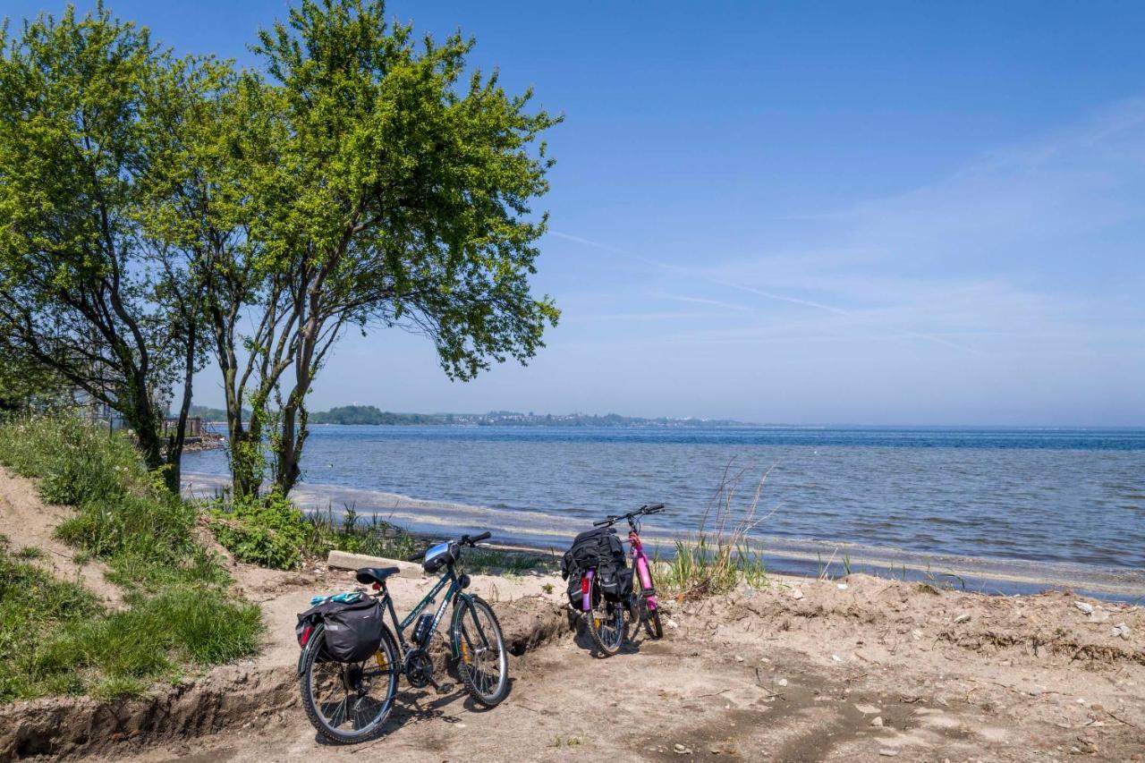 Ahoy Puck Apartament Przy Plazy Z Widokiem Na Morze Екстериор снимка