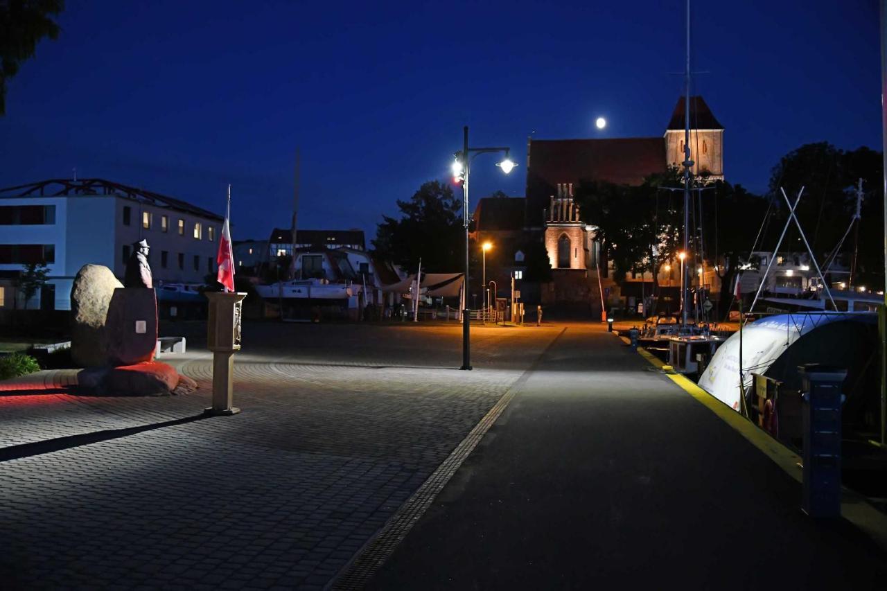 Ahoy Puck Apartament Przy Plazy Z Widokiem Na Morze Екстериор снимка